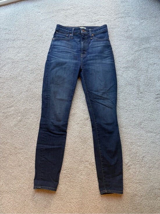 Madewell Denim - Madewell Curvy High-Rise Skinny Jeans in Dark Blue